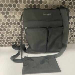 Baggallini Crossbody purse